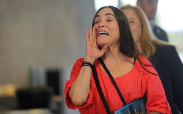 Regina Duarte diz 