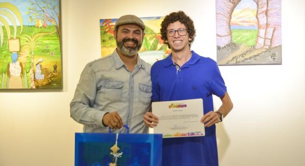 Salão de Exposição da Fundação Cultural de Palmas recebe ‘Criação’ do artista plástico Mauro Matos