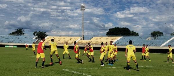 Palmas enfrenta o Villa Nova no estádio Nilton Santos, nesta sexta, 27