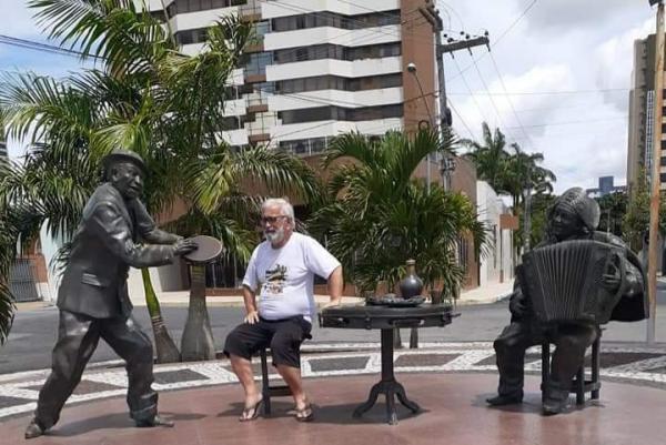 Na Paraíba, Walter Nordestino visita monumentos que contam história do crescimento de Campina Grande