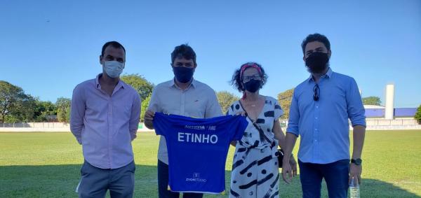 Presidente da Fundesportes visita CT do Palmas e fala sobre parceria para Brasileiro Série D