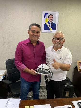 Walter Nordestino apresenta Projeto Sopão Solidário e trata sobre homenagem aos nordestinos ao secretário Jairo Mariano