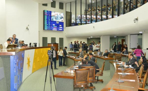 Leis priorizam concursos, combate a violência e defesa do consumidor